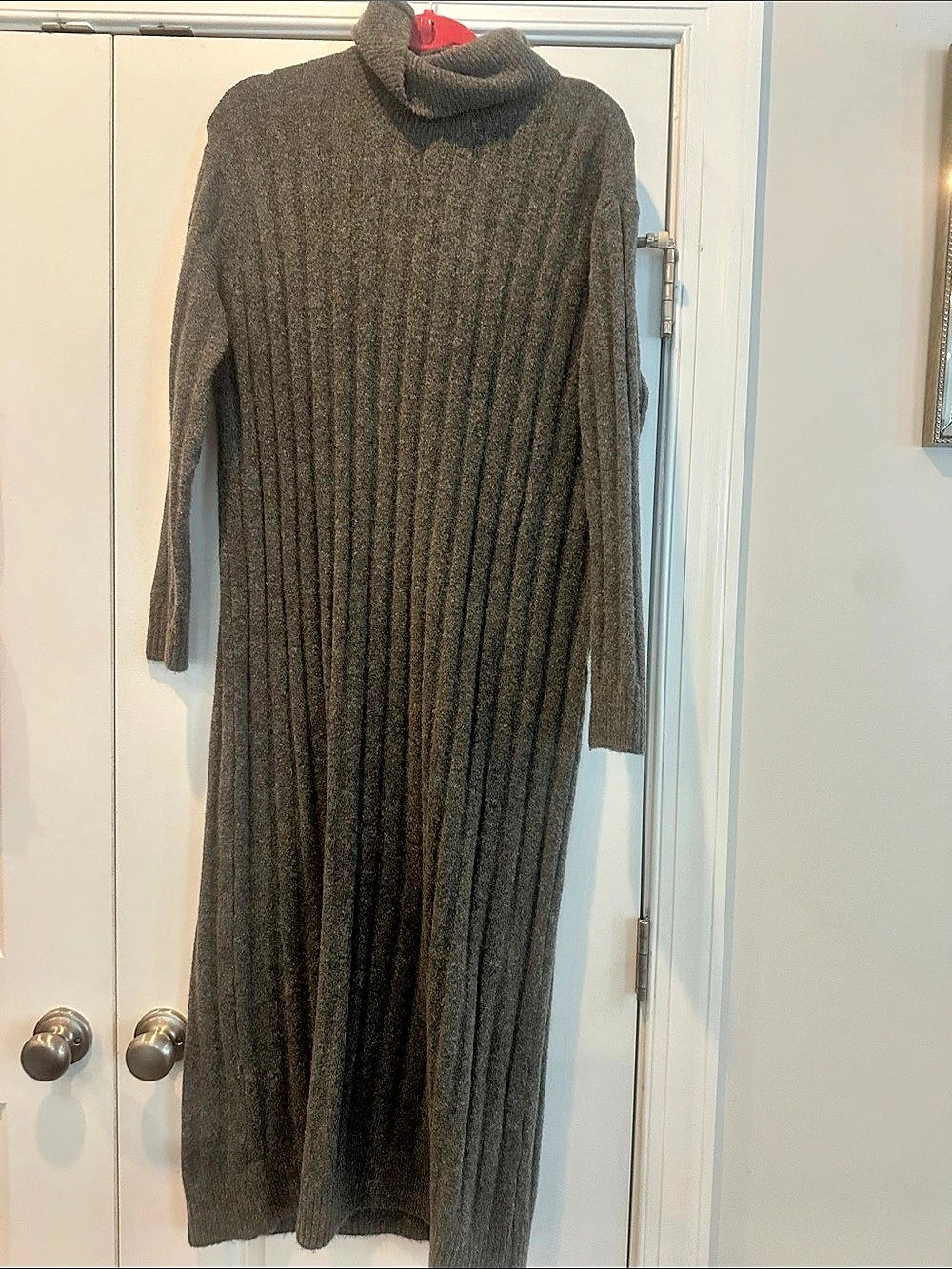 LOFT Ribbed Turtleneck Maxi Dress in Gray Size Medium Like New
